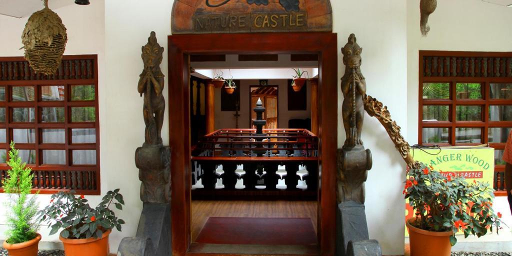 Rangerwood Nature Castle クマラコム エクステリア 写真